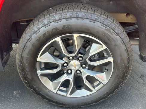 New 2025 Chevrolet Silverado 1500 LT image 25