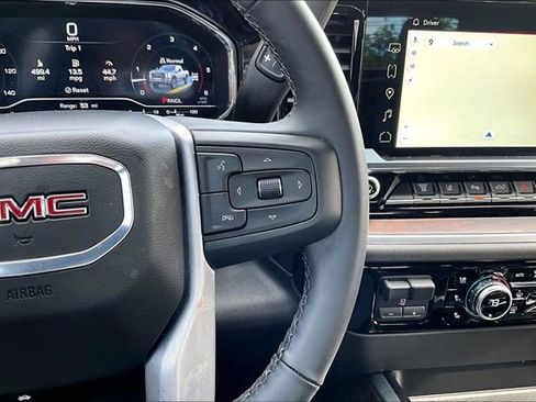 Used 2024 GMC Sierra 2500 SLT w/ SLT Premium Package AWD/4WD image 21