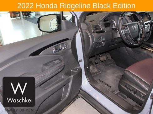 Used 2022 Honda Ridgeline Black Edition image 15