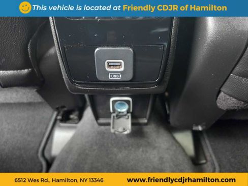 Used 2025 Jeep Compass Limited image 22