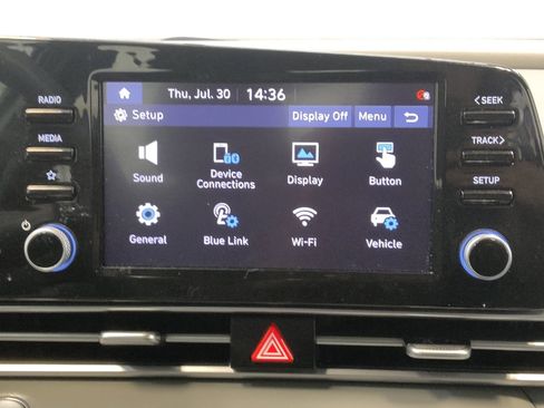 Used 2022 Hyundai Elantra SEL w/ Convenience Package FWD image 25