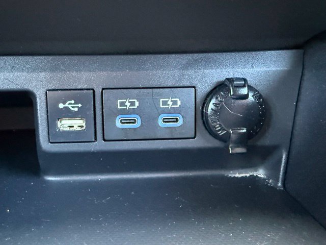 Used 2022 Toyota Highlander Platinum FWD image 22
