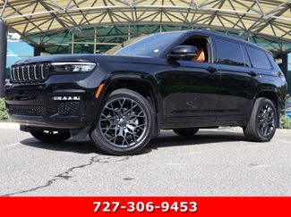 Used 2025 Jeep Grand Cherokee L Summit w/ Advanced Protech Group IV AWD/4WD video 1