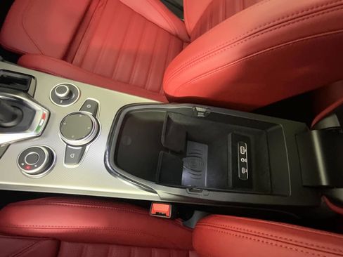 New 2025 Alfa Romeo Stelvio Sprint image 34