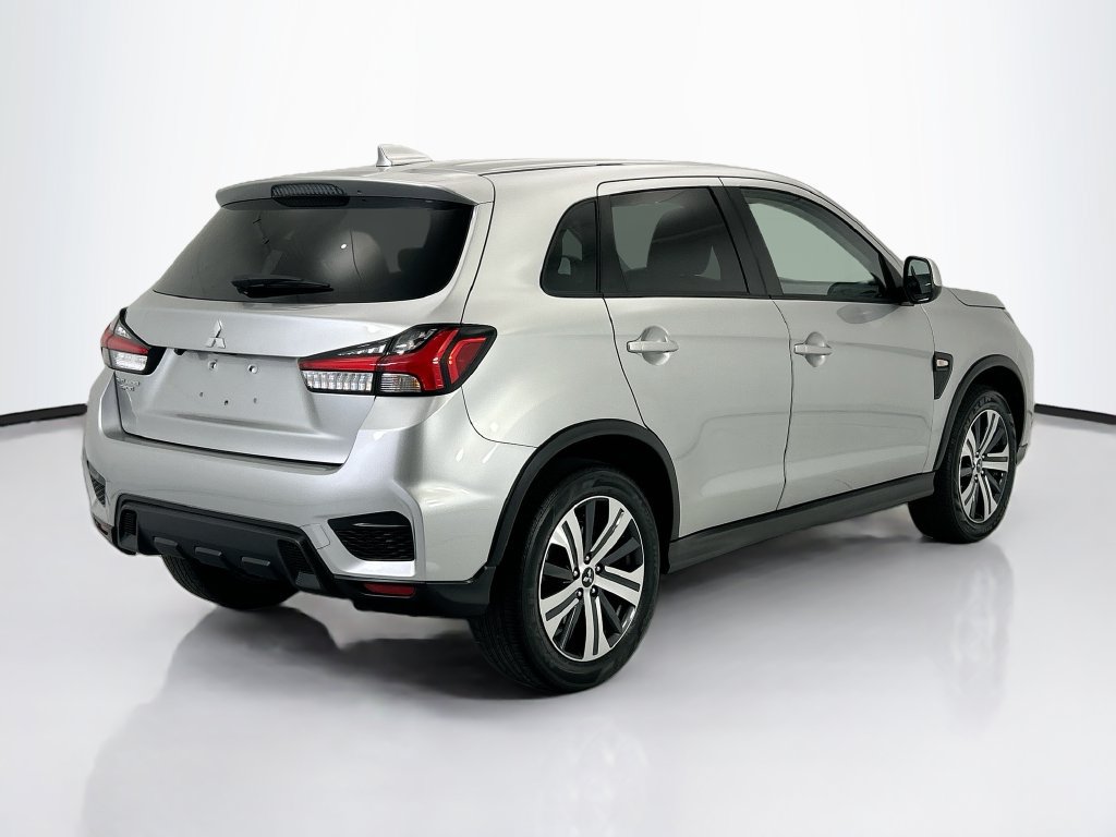 Used 2024 Mitsubishi Outlander Sport ES AWD/4WD image 5