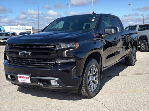 Used 2022 Chevrolet Silverado 1500 RST AWD/4WD image 2