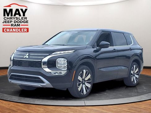 Used 2025 Mitsubishi Outlander SE FWD image 22