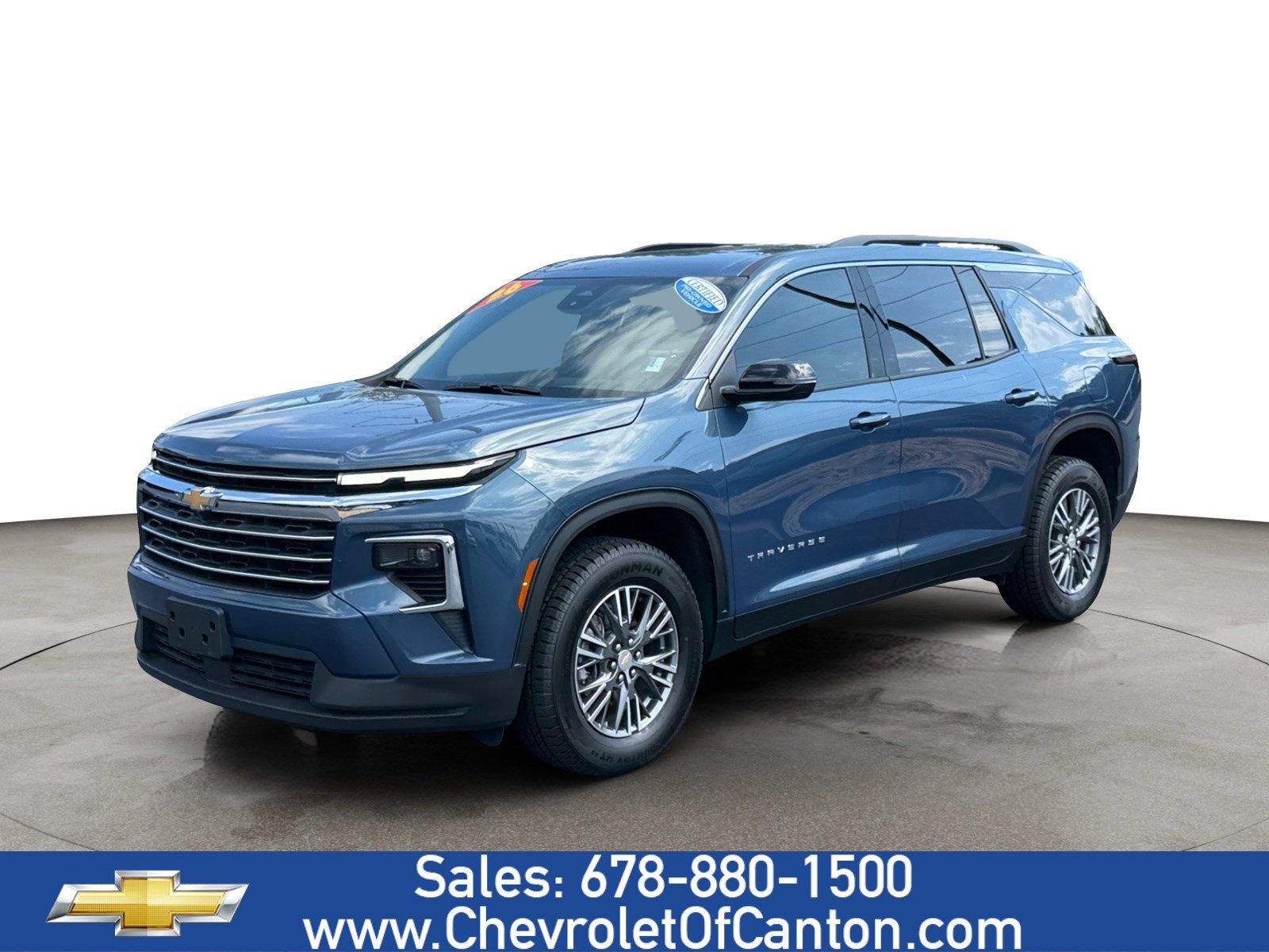 Used 2026 Chevrolet Traverse LT AWD/4WD image 1