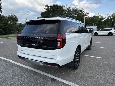 Used 2025 Ford Expedition Max Platinum AWD/4WD image 14