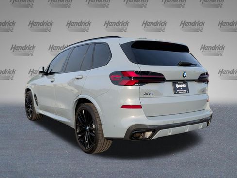Used 2026 BMW X5 xDrive40i w/ M Sport Package AWD/4WD image 9
