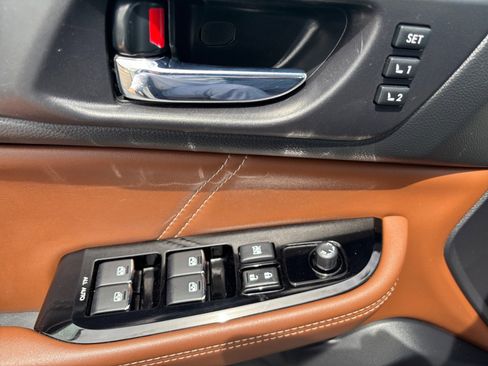 Used 2019 Subaru Outback 2.5i Touring image 14