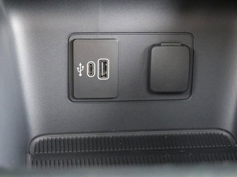 New 2026 Ford Explorer ST-Line w/ ST-Line Street Pack image 27