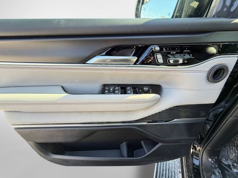 New 2026 Jeep Grand Wagoneer Summit AWD/4WD image 26
