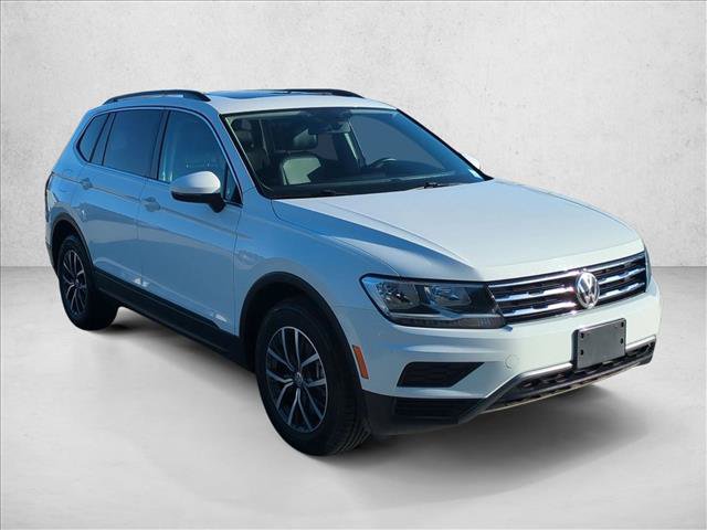 Used 2019 Volkswagen Tiguan SE w/ Panoramic Sunroof Package FWD image 3