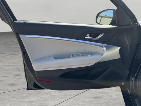 New 2026 Genesis G70 2.5T RWD image 14