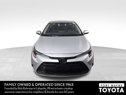 Used 2024 Toyota Corolla LE image 3