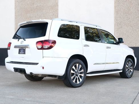 Used 2018 Toyota Sequoia Limited image 15