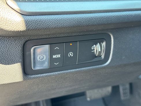 Used 2026 Chevrolet Traverse LT w/ Driver Confidence Package FWD image 22