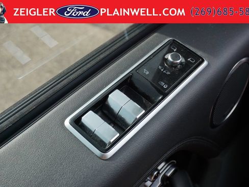 Used 2019 Land Rover Range Rover Supercharged AWD/4WD image 25