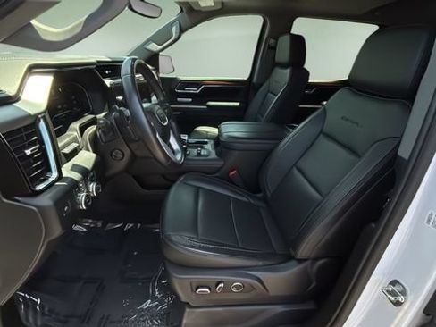 Used 2024 GMC Sierra 1500 Denali AWD/4WD image 18