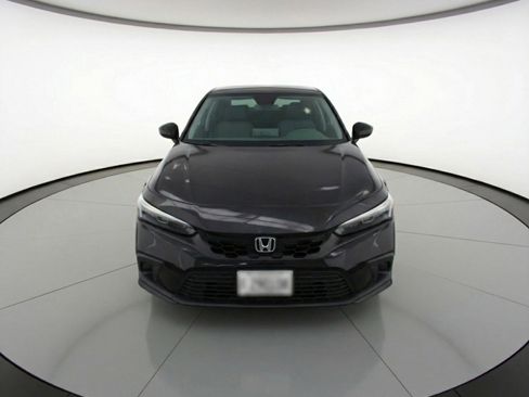 Used 2025 Honda Civic Sport image 1