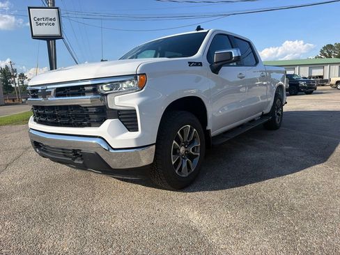 New 2026 Chevrolet Silverado 1500 LT w/ Z71 Off-Road Package AWD/4WD image 1