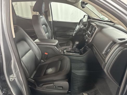 Used 2022 GMC Canyon AT4 image 33