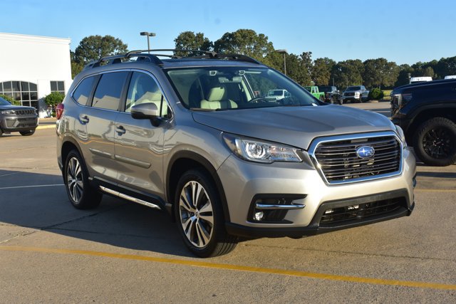 Used 2020 Subaru Ascent Limited w/ Technology Package AWD/4WD image 3