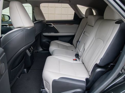 Used 2019 Lexus RX 350L FWD w/ Premium Package image 17