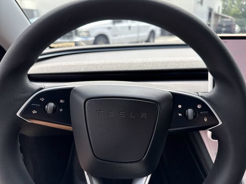 Used 2025 Tesla Model 3 Long Range AWD/4WD image 22
