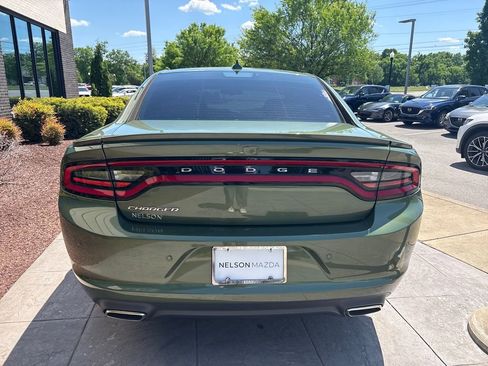 Used 2019 Dodge Charger SXT w/ Plus Group image 4