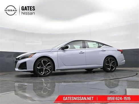 New 2025 Nissan Altima 2.5 SR image 45