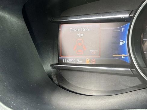 Used 2019 Ford Explorer Limited w/ Class III Trailer Tow Package FWD image 28