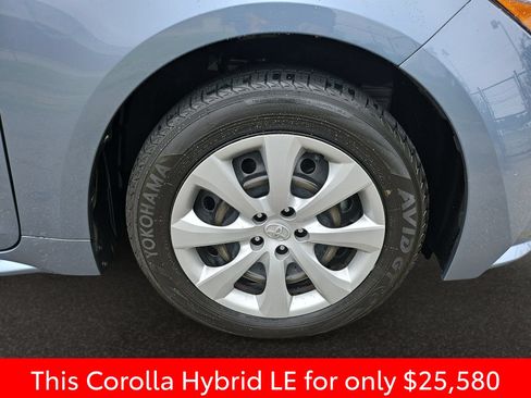 Used 2025 Toyota Corolla LE FWD image 41