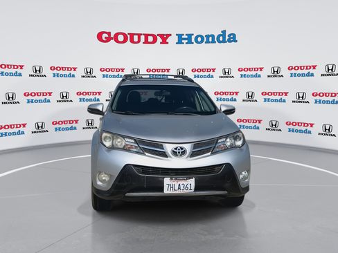 Used 2014 Toyota RAV4 XLE FWD image 3
