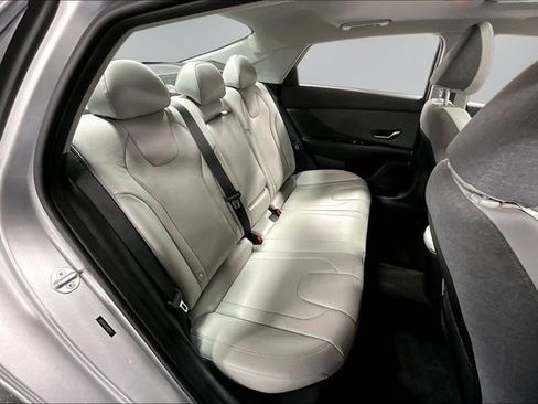 Used 2023 Hyundai Elantra Limited FWD image 24