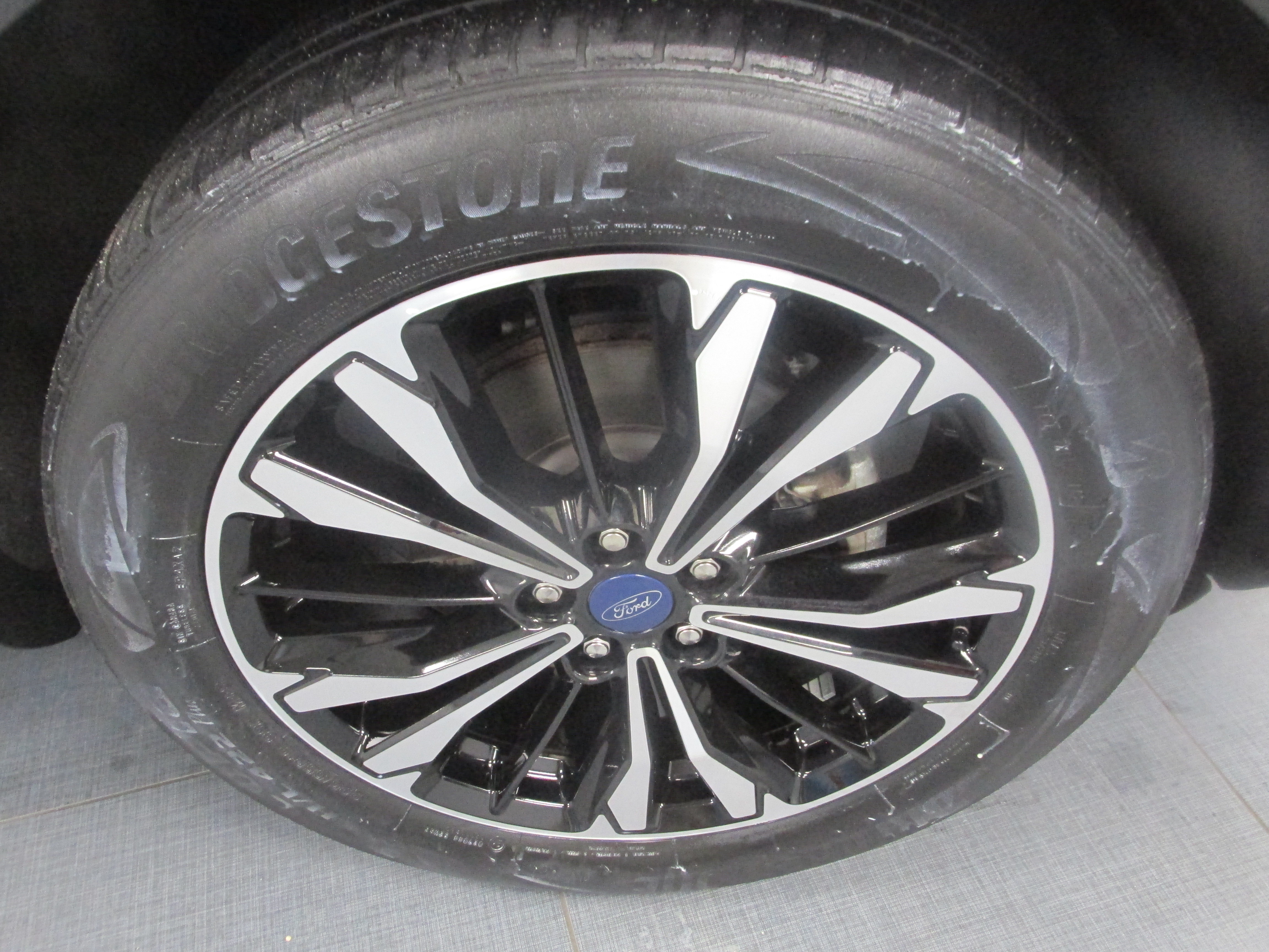 Used 2022 Ford Escape SEL w/ SEL Stealth AWD Package image 15