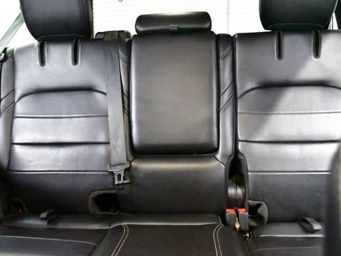 Used 2022 Jeep Wrangler Unlimited Sahara image 17