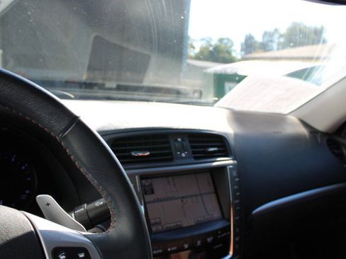 Used 2011 Lexus IS 350C w/ Luxury Pkg image 23