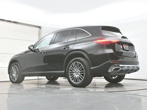 Used 2024 Mercedes-Benz GLC 300 4MATIC image 31