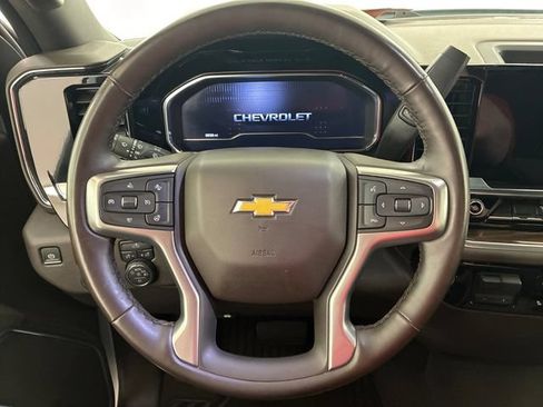 Used 2025 Chevrolet Silverado 2500 LT w/ Convenience Package AWD/4WD image 22