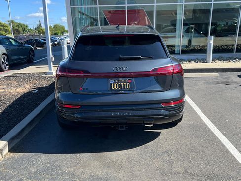 Used 2024 Audi Q8 e-tron Premium Plus w/ Premium Plus Package AWD/4WD image 10