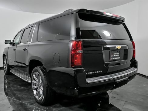 Used 2015 Chevrolet Suburban LTZ image 8
