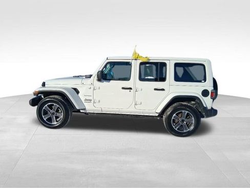 Used 2023 Jeep Wrangler Sahara image 6