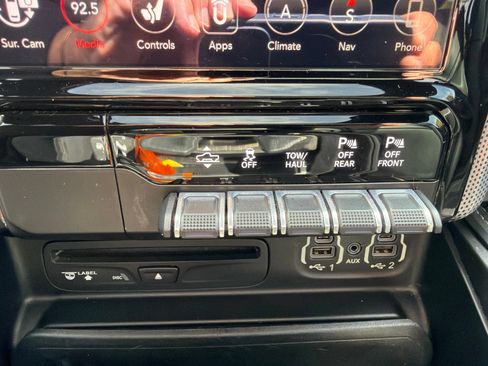 Used 2019 RAM 1500 Limited AWD/4WD image 33