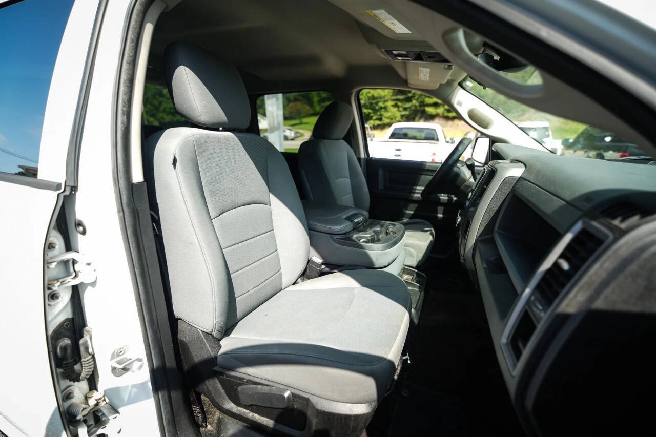 Used 2014 RAM 1500 Express RWD image 46