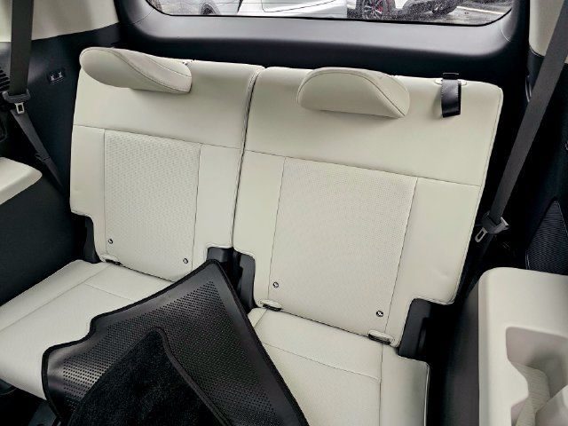 Used 2025 Hyundai Santa Fe Calligraphy FWD image 26