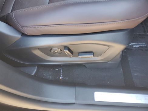 New 2026 Ford Explorer Platinum image 35