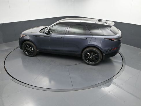 Certified 2025 Land Rover Range Rover Velar Dynamic SE image 32