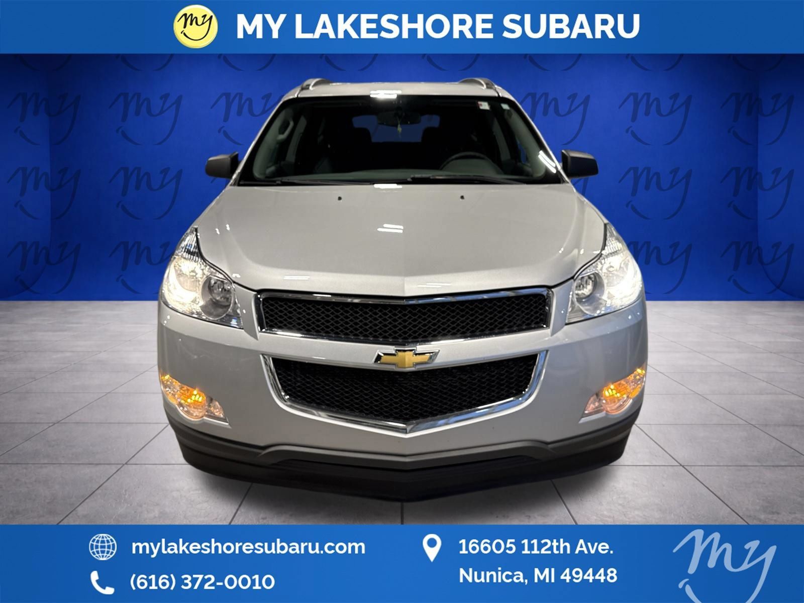 Used 2010 Chevrolet Traverse LS FWD image 2